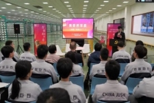 奏响青春之歌，感受奋斗力量！“青春思享嘉”党的二十大精神宣讲走进“未来工厂”