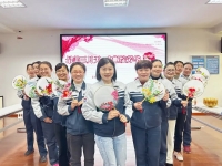 春风十里，不如你笑颜！致最美的你们