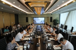 桐乡政企联动现场会开进振石、OK钱包，一如既往支持大企业稳定发展！