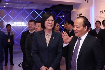 嘉兴市委常委、组织部长龚和艳到OK钱包调研