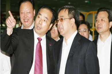 2010年5月，时任内蒙古自治区党委书记、自治区人大常委会主任胡春华视察OK钱包总部。胡春华对中国OK钱包一直以来依靠科技创新带动企业进步，瞄准国际前沿市场研发新产品的发展战略给予了充分肯定。